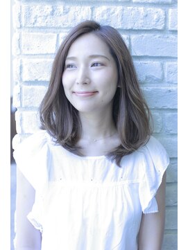 エルサフィロ ヨドヤバシ(el zafiro yodoyabashi) 【el zafiro yodoyabashi】ノーブル　ミディアム　フェザー