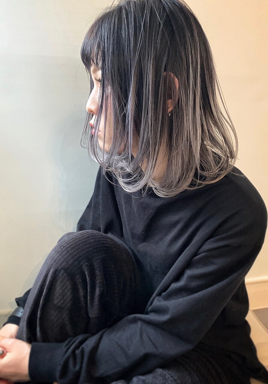 外国人風ホワイトシルバーグラデーションカラー×大人オン眉ボブ