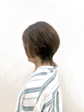 クオリス 上福岡店(QUALIS) ニュアンスカラー/ひし形シルエット/ショートボブ/30代40代50代