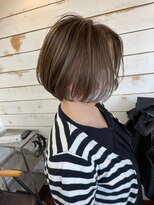 ハーツ(Heart's)&nbsp;白髪ぼかしハイライト大人ショート【髪質改善/脱白髪染め】