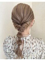 ゼロ(ZERO)&nbsp;ハイトーン×ヘアアレンジ