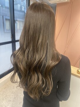 ユニバーストーキョー 池袋東口店(universe tokyo) アッシュグレー