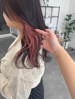 ウルー(uru)の写真/《思い通りの色味×うる艶な仕上がり》が同時に叶う！今までにない透明感のある髪色へ導きます♪