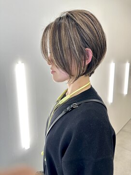 リノア 鵠沼海岸(LINOA) デザインカラー/レイヤーカット/ウェットヘア/オリーブベージュ