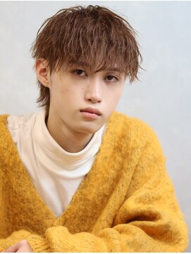 プルーブトウキョウ 渋谷(PROVE TOKYO) ツーブロマッシュウルフ緩めツイストスパイラルパーマ