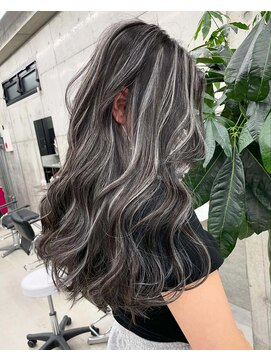 リノート バイ エゴル 名古屋(LINOET by ENGOL) 【LINOET名古屋】手島カミラ　暗めベースのハイライト