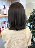 暗めのグレージュ×ぱっつん外ハネボブで今っぽく