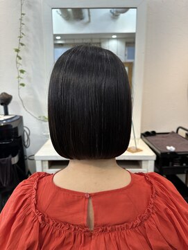 ニューラインギンザ(New-Line 銀座) 切りっぱなしボブ