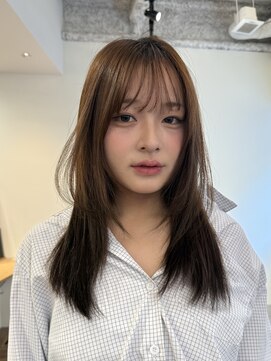 マルケ ドゥ マッシュ(MaruQuee de mashu) ミディアムレイヤー/ハッシュカット/ダークグレー/韓国巻き/梅田