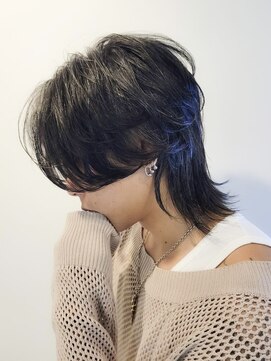 ルルズ(LULUS) センターパートウルフカット