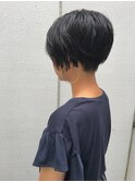 黒髪ショート