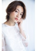【センシュアルな光】フェミニティーベージュで可憐な美しさに