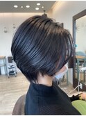 黒髪ショート