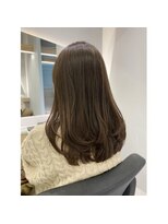 クシュ 所沢西口プロぺ通り(kusyu... )&nbsp;黒髪/グレーベージュ/レイヤーロング/前髪パーマ/所沢ハイライト