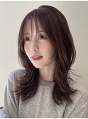 顔周りレイヤーカットくびれヘアミルクティーベージュカラー
