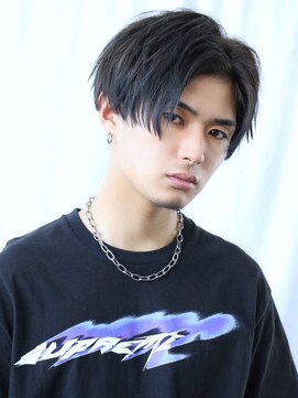 カヴァルバイクロト(KAVAL by KUROT) センター分け/2ブロック/刈り上げ