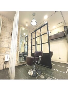 ヘアー ニーナ(hair nina)の写真/女性スタイリスト3名のゆったりした空間◎丁寧なカウンセリングで貴方だけに似合うスタイルを実現します