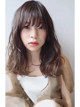 リチェッタ(Ricetta) 重さを感じさせないラフなセミディ