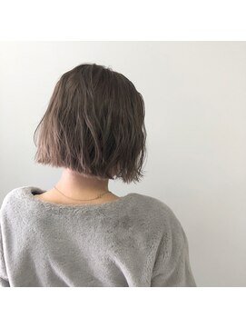 ルーツアイリー 心斎橋(ROOTS IRIE) 10代20代◎大人かわいい☆ナチュラルチャコール×ミニボブ
