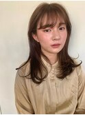 馴染むハイライトで艶感ロングヘアー