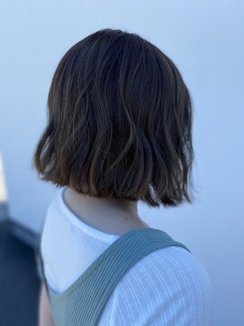 ライフビィ チャーム(Lifebe Charm) 暗めアッシュ