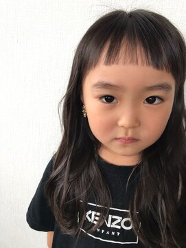 ウイバイファースト(u'i by first) ≪お洒落かわいい☆ミディアムキッズカット≫眉上バング