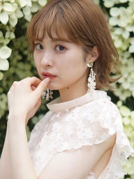 アトリエ フェム(atelier.fem) 柔らかな動きのベージュミディ