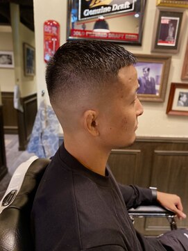 バレス 田町(BALES) [スキンフェード/ツイストスパイラル/田町]