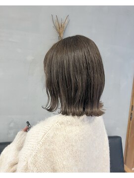 フェイバーバイリフ(FAVOR by Ref.) オリーブ　グレージュ　ボブ