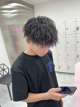 キャンディ 横浜(CANDY) ツイストスパイラル/刈り上げマッシュ