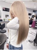 【梅田】ブロンドヘアーホワイトブリーチミルクティーベージュ