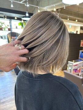 リィリ バイ ロダット 横浜(rili by LODAT) シャドウルーツ【rili横浜】