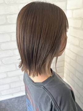 ルノン フィージュ(LUNON fieju) きりっぱ外ハネ/インナーカラー/ミルクティーベージュ/アッシュ