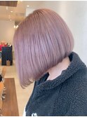 丸みショートボブヘアミルクティーベージュカラーグレイカラー