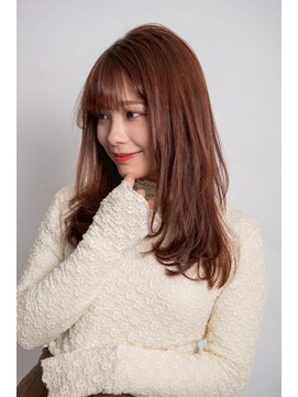 ルフュージュ バイ プロデュース 相模大野店(Refuge by Produce) レイヤーカット/重めバング/アプリコットベージュ