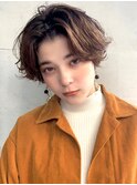 センターパートのハンサムショート