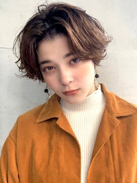 オフ(off) センターパートのハンサムショート