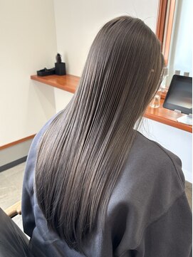 チル(Chill) ULTOWA×グレージュ