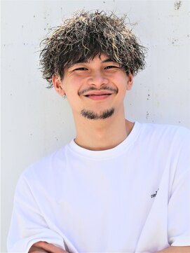 ガズル ハラジュク(GUZZLE HARAJUKU) *2WAY色気無造作上質ツイスパ&極細ハイライトMIX 黒髪パーマ*