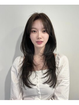 スリー(three) レイヤーカット