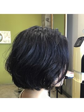 サーカス 銘苅店(circus) ゆるつやパーマボブ