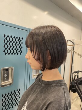 アンプ(amp) ショートボブ