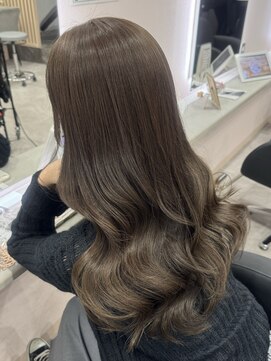 アエラバイトゥルークリエイション(AERA by True Creation) グレージュ/miyu