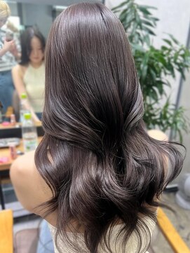 エイム(AiM) レイヤーカット 韓国 ラベンダー グレージュ 透明感カラー 20代