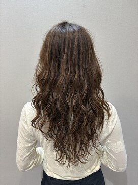 リヴナ(Livna) ロングシャギーレイヤーカット◎