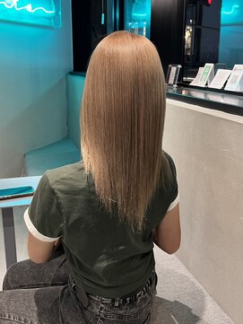 ロカリタ キョウト 河原町三条店(ROCAReTA kyoto) ブリーチ履歴有：ベージュ