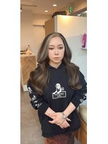 リングバイモアムー(Ring by Moremuu)&nbsp;くびれ巻き　ハイライトカラー