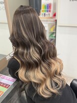 ラピス 横浜(Lapis)&nbsp;エクステでつくるバレイヤージュ風