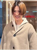 ハンサムショート センターパート ブリーチ ベージュカラー