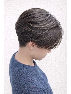 ウル(ulu) ハイライト　名東区　ハンサムショート　ロング　白髪ぼかし